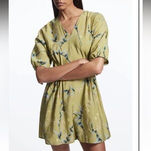 COS V-Neck Printed Jumpsuit with Pockets Size 10